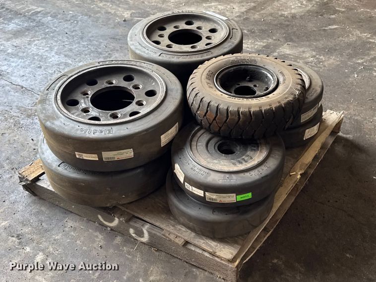 image for item FB5645 Forklift tires