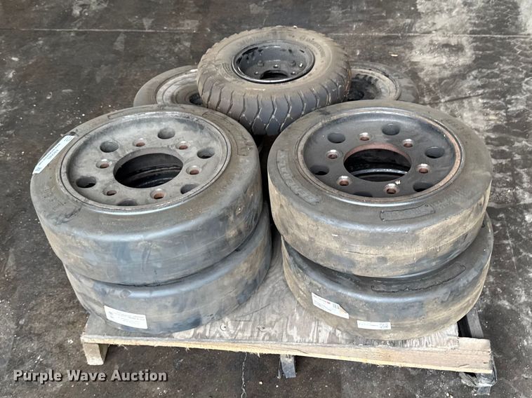 image for item FB5645 Forklift tires