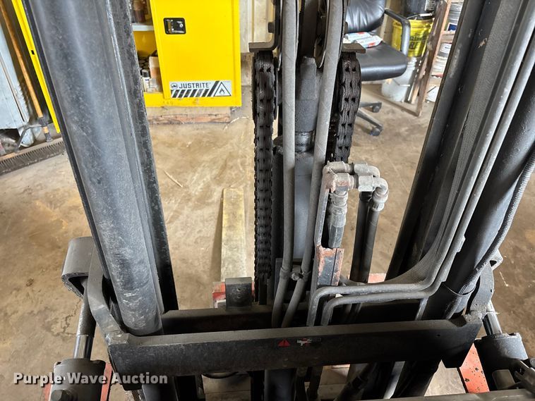 image for item FB5647 Toyota 7FGCU25 forklift