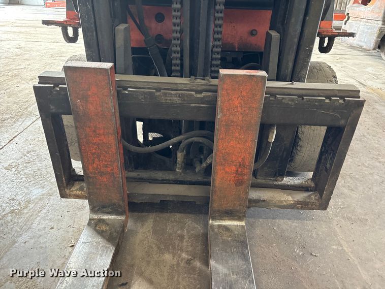 image for item FB5647 Toyota 7FGCU25 forklift