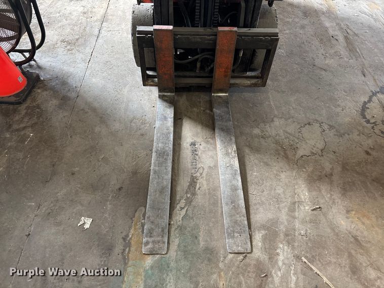 image for item FB5647 Toyota 7FGCU25 forklift