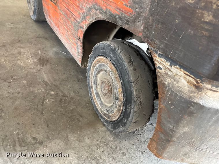 image for item FB5647 Toyota 7FGCU25 forklift