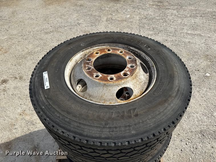 image for item FB5650 (4) Bridgestone R283S 295/75R22.5 tires and wheels