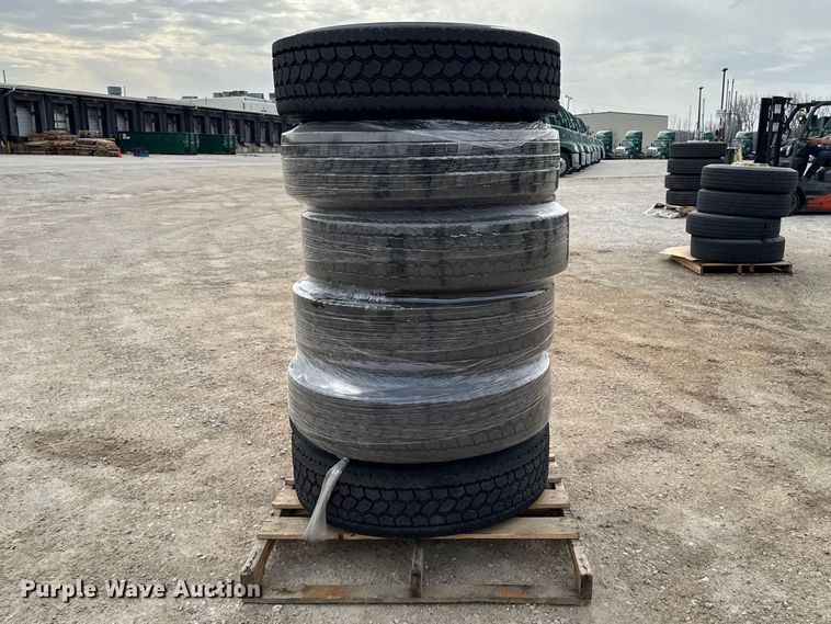 image for item FB5652 (6) 295/75R22.5 tires