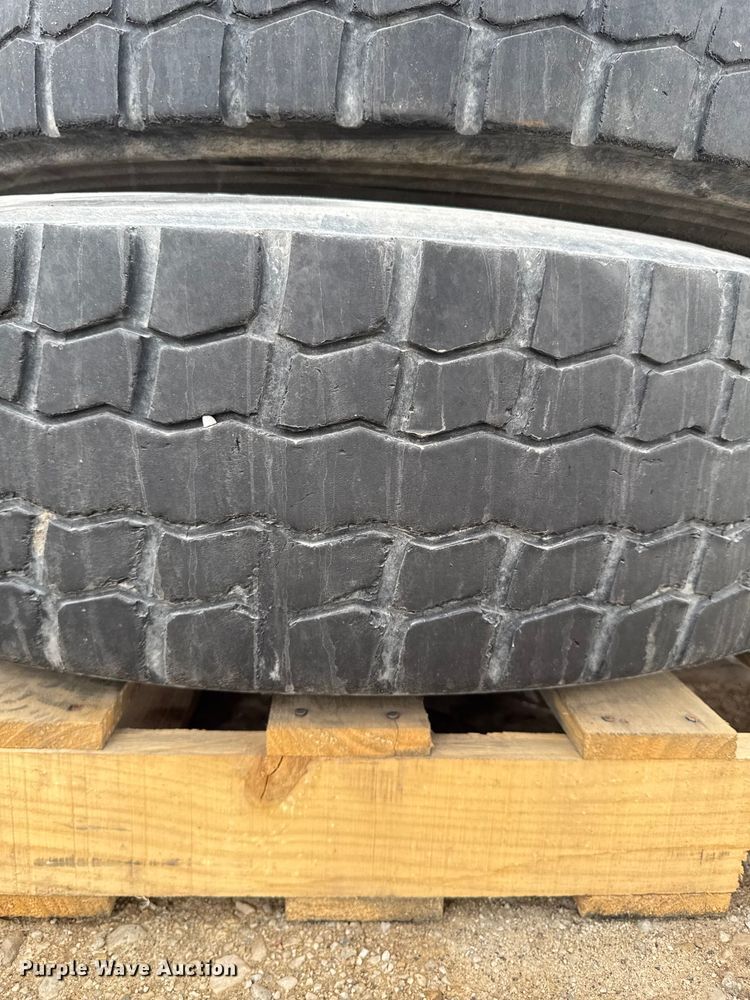 image for item FB5654 (4) Firestone FS591 295/75R22.5 tires and wheels