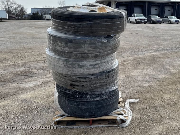 image for item FB5659 (6) 275/80R22.5 tires and wheels