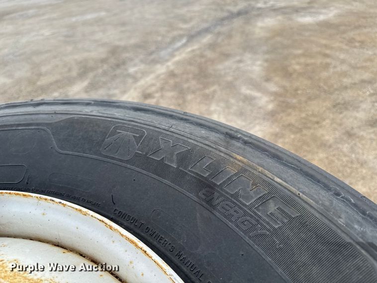 image for item FB5659 (6) 275/80R22.5 tires and wheels