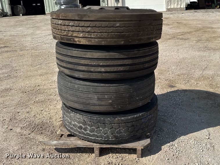 image for item FB5662 (4) tires and wheels