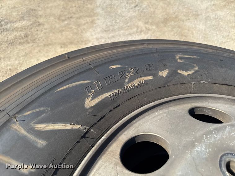 image for item FB5662 (4) tires and wheels