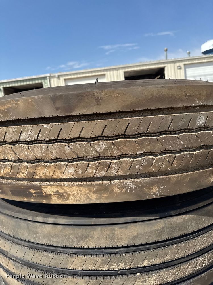 image for item FB5662 (4) tires and wheels