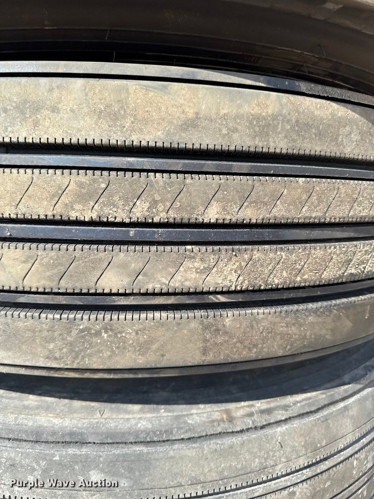 image for item FB5662 (4) tires and wheels