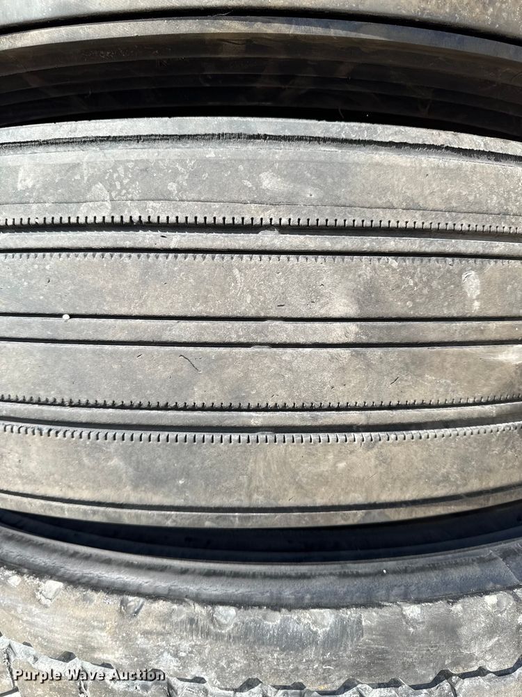 image for item FB5662 (4) tires and wheels