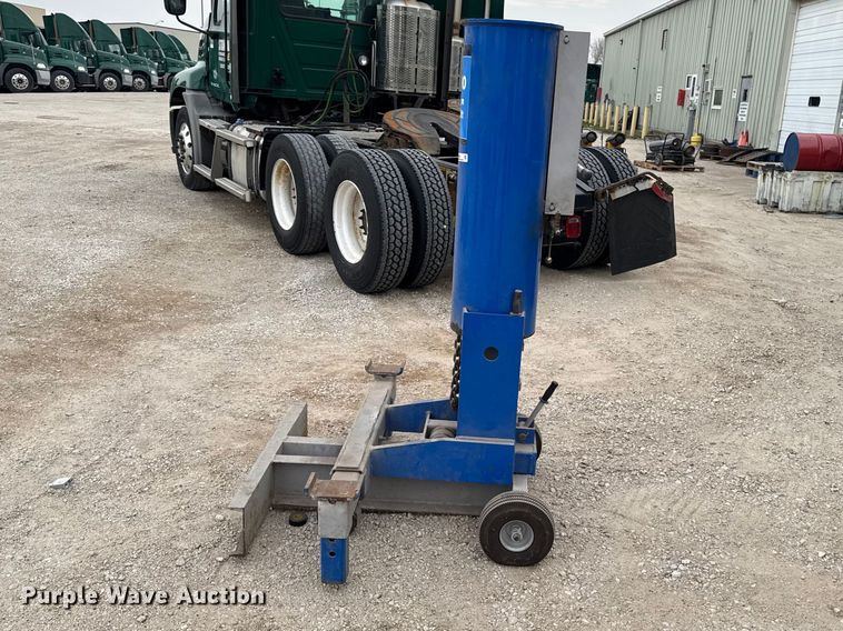 image for item FB5664 OTC 1590 lift