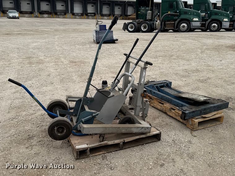 image for item FB5665 Tools