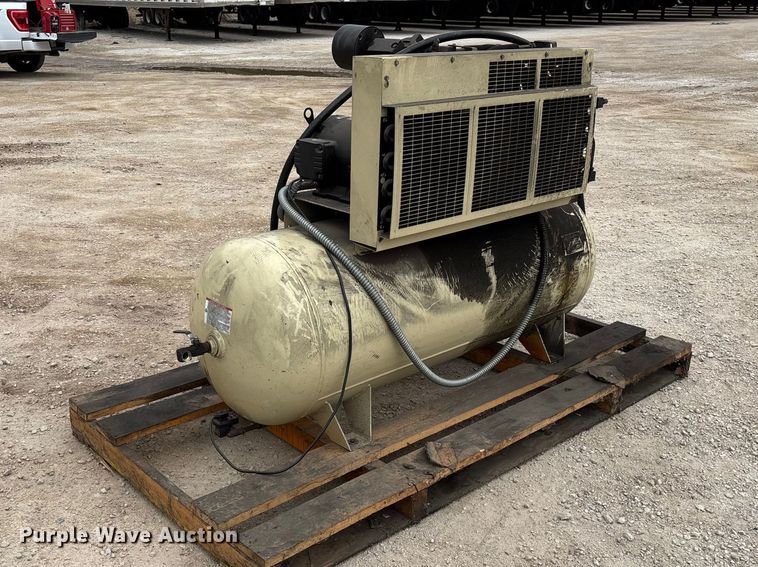 image for item FB5671 Ingersoll Rand 2545E10V air compressor