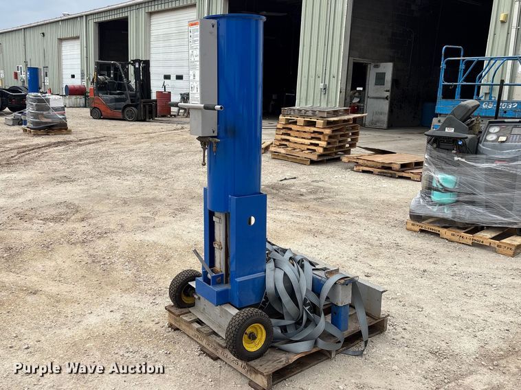 image for item FB5672 OTC 1590 lift