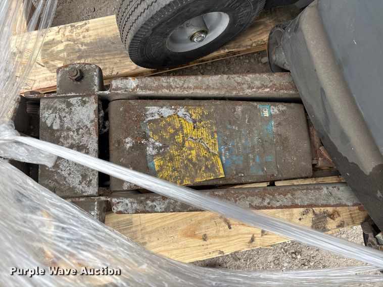 image for item FB5673 Tools