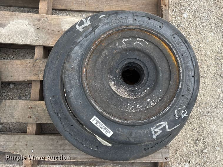 image for item FB5674 (4) General forklift tires