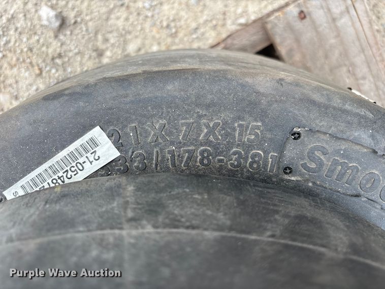 image for item FB5674 (4) General forklift tires