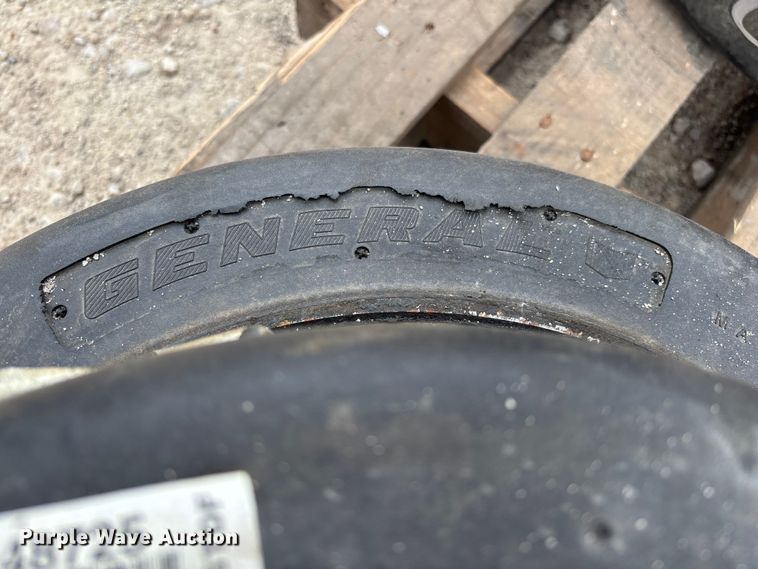 image for item FB5674 (4) General forklift tires