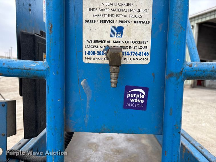 image for item FB5681 1999 Genie GS-2032 scissor lift