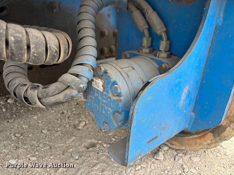 image for item FB5681 1999 Genie GS-2032 scissor lift