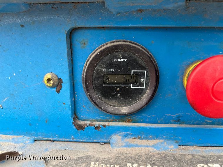 image for item FB5681 1999 Genie GS-2032 scissor lift