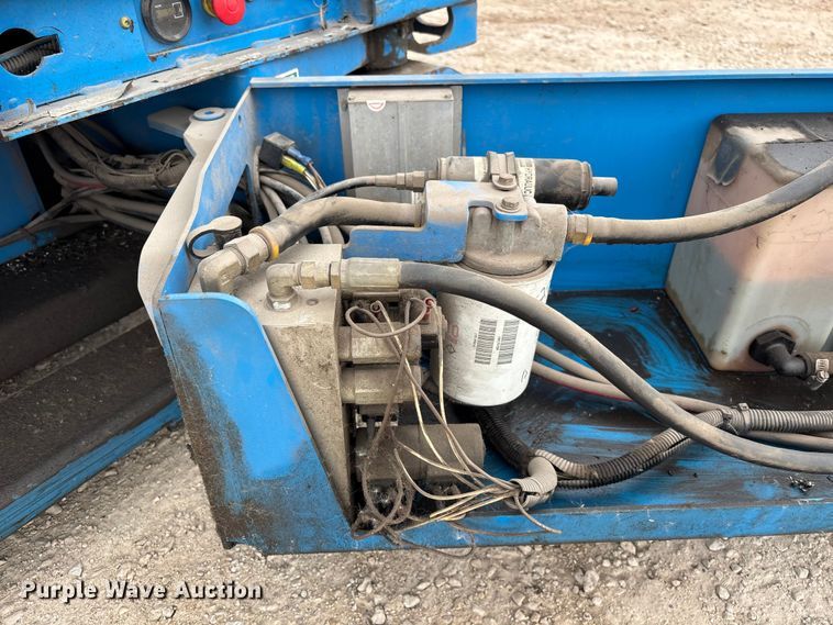 image for item FB5681 1999 Genie GS-2032 scissor lift