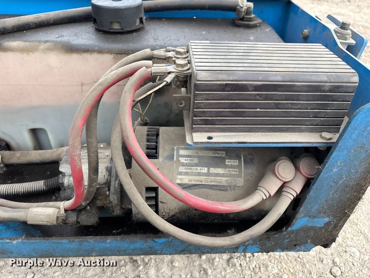 image for item FB5681 1999 Genie GS-2032 scissor lift