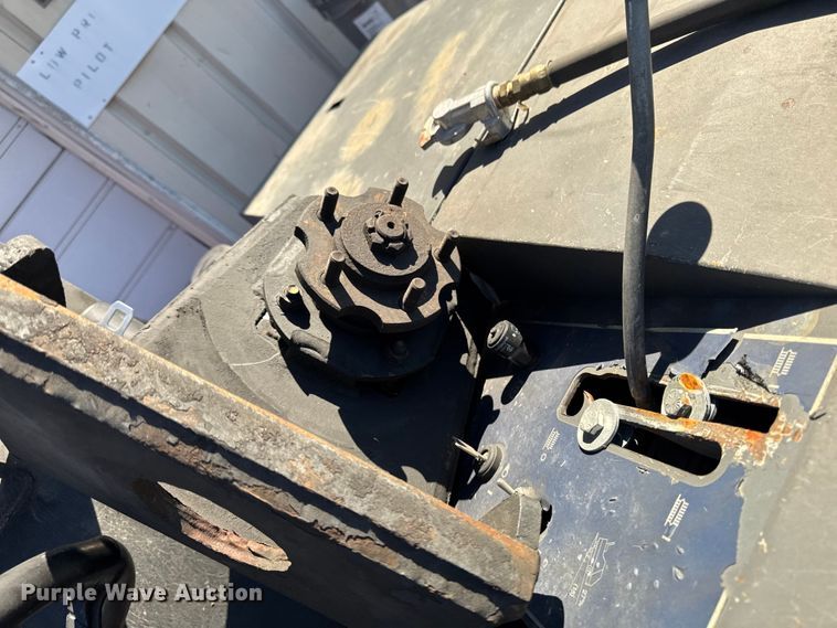 image for item FB5683 (8) Toyota forklifts
