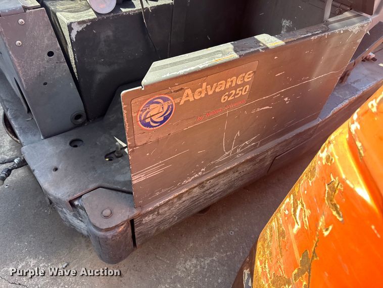 image for item FB5683 (8) Toyota forklifts