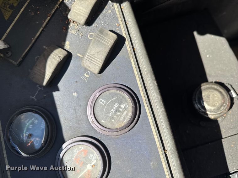 image for item FB5683 (8) Toyota forklifts