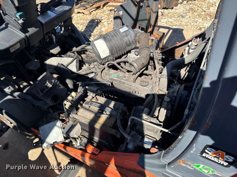 image for item FB5683 (8) Toyota forklifts