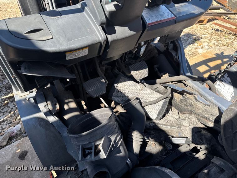 image for item FB5683 (8) Toyota forklifts