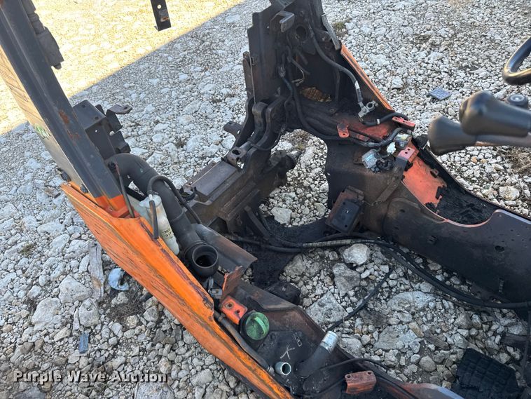 image for item FB5683 (8) Toyota forklifts