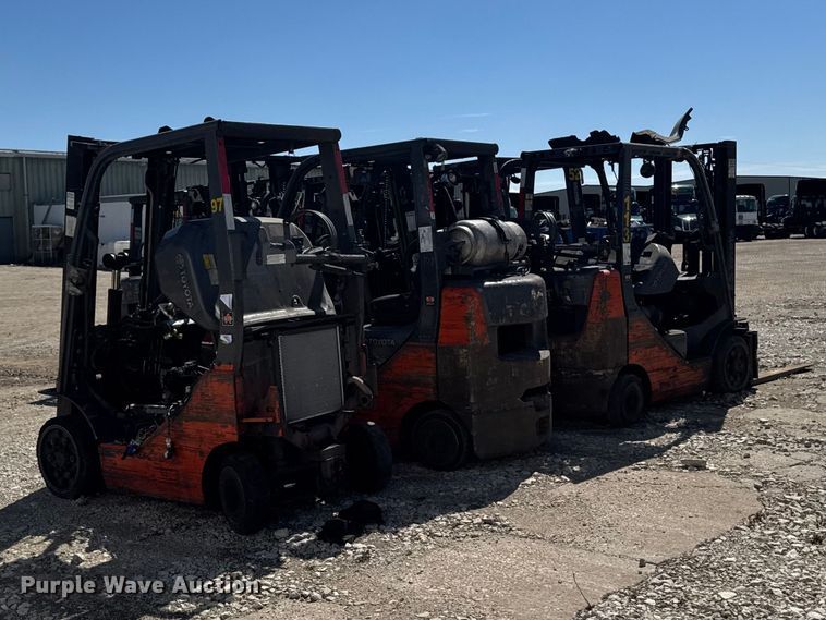 image for item FB5684 (7) Toyota forklifts
