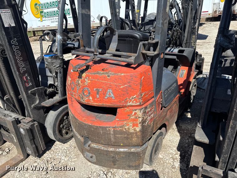 image for item FB5684 (7) Toyota forklifts