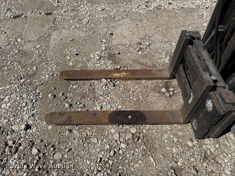 image for item FB5684 (7) Toyota forklifts