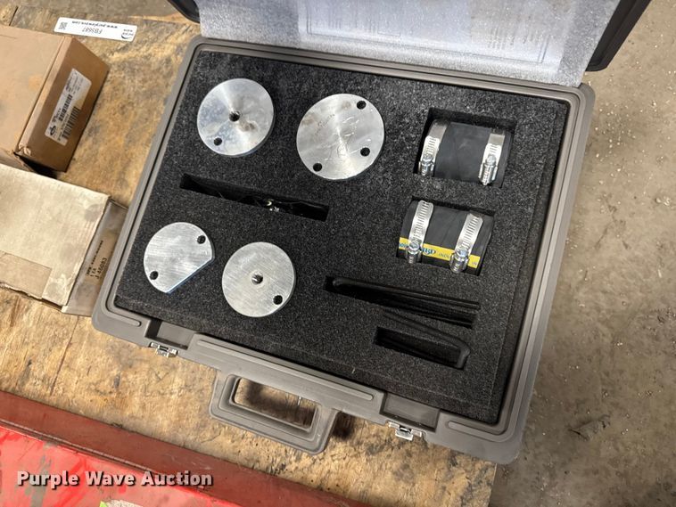 image for item FB5687 Tools