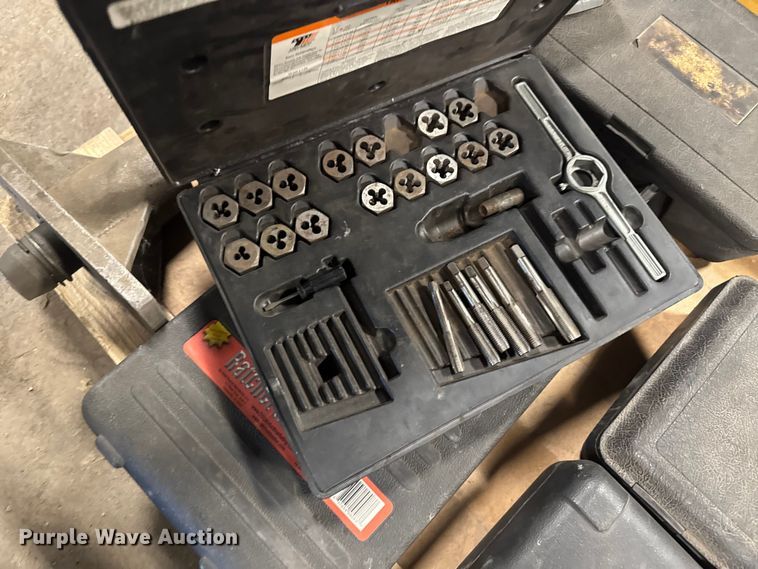 image for item FB5689 Tools