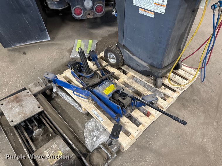 image for item FB5691 Tools