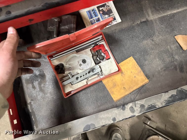 image for item FB5692 Tools