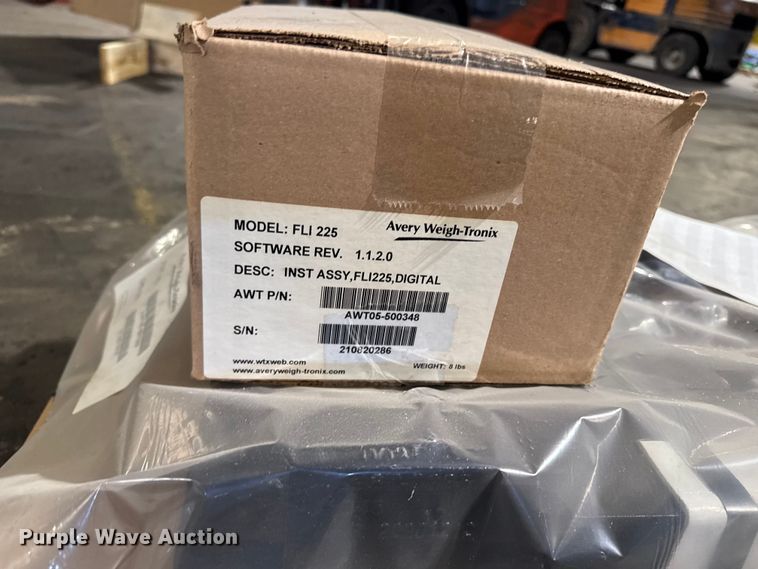 image for item FB5693 2021 Avery Weigh-Tronix FLSC-06 forklift scale