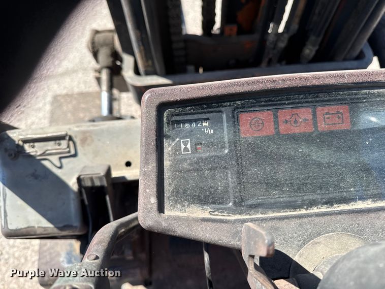 image for item FB5694 Toyota 02-5FG3 forklift