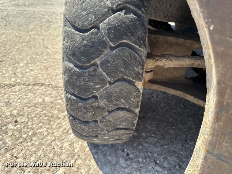 image for item FB5694 Toyota 02-5FG3 forklift