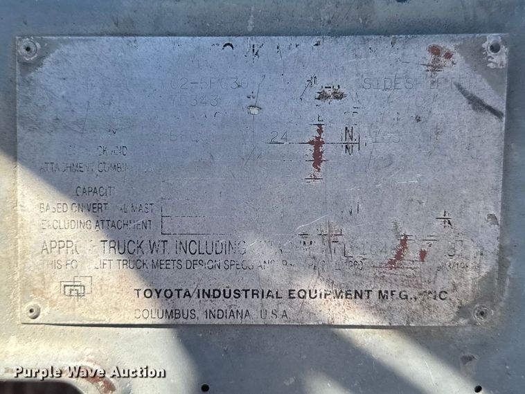 image for item FB5694 Toyota 02-5FG3 forklift