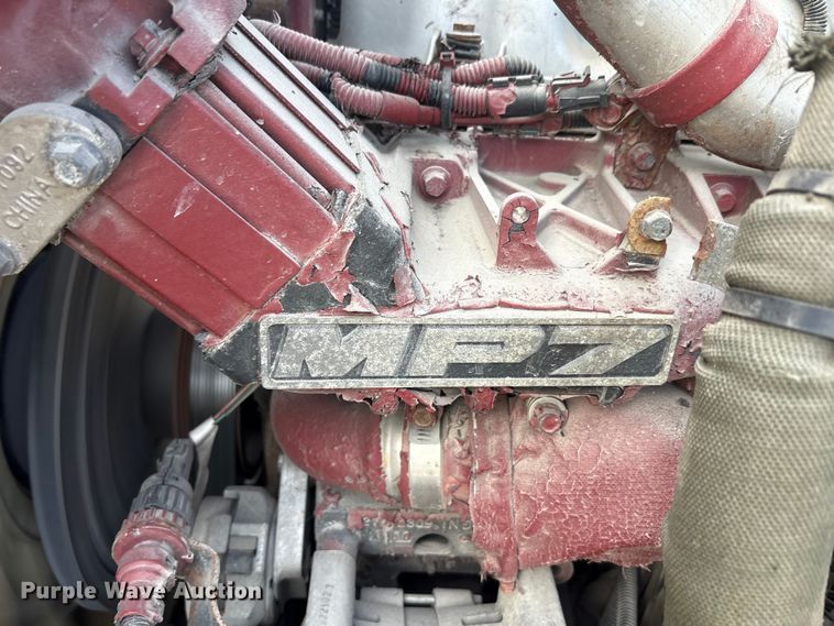 image for item FG1002 2016 Mack CXU613 semi truck