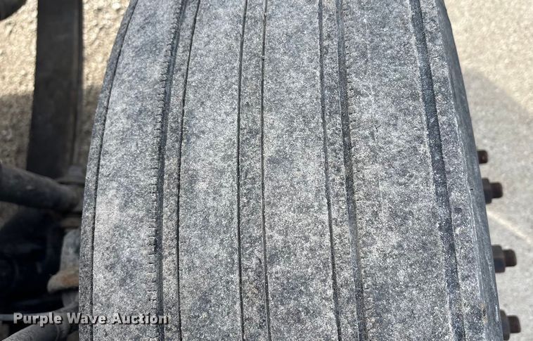 image for item FG1002 2016 Mack CXU613 semi truck