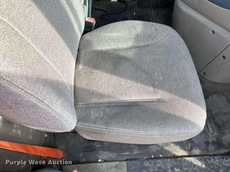 image for item FG1003 2017 Freightliner Cascadia 125 semi truck