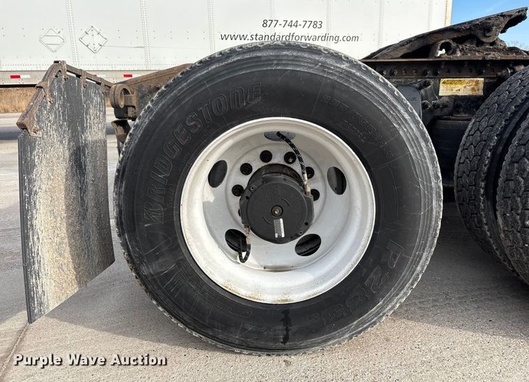 image for item FG1003 2017 Freightliner Cascadia 125 semi truck